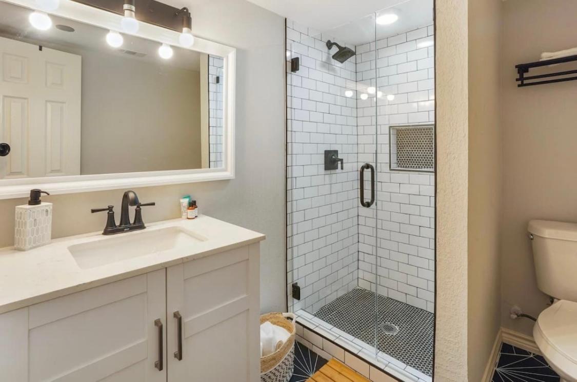 Cozy Heights 2 Bd Bungalow, Walkable Houston Exterior foto
